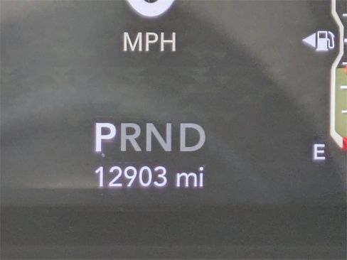 Used 2024 Jeep Gladiator Rubicon w/ Technology Group image 35