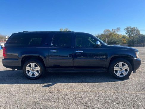 Used 2008 Chevrolet Suburban LTZ w/ LTZ Preferred Equipment Group image 5