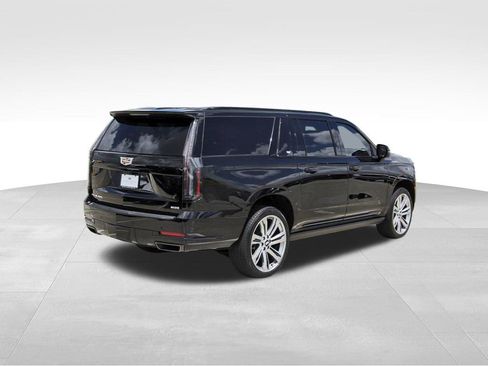 New 2026 Cadillac Escalade ESV Sport w/ Touring Package AWD/4WD image 4