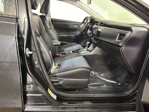 Used 2015 Toyota Corolla S FWD image 19