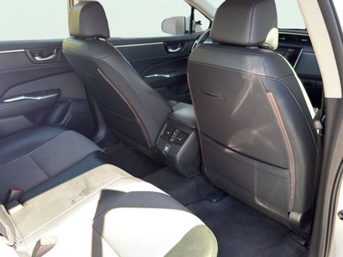 Used 2018 Honda Clarity Plug-In Hybrid image 24