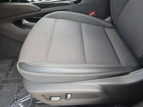Used 2022 Buick Envision Preferred AWD/4WD image 32