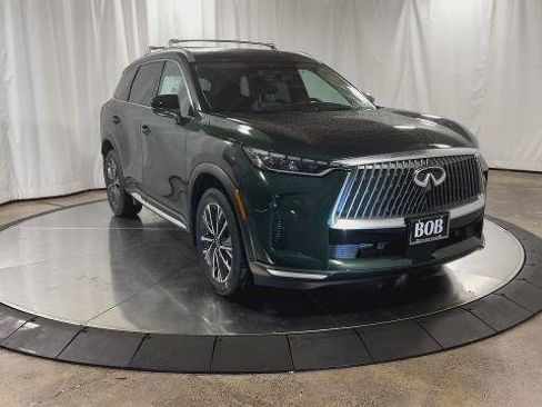 Certified 2026 INFINITI QX60 Luxe w/ Family Package image 4