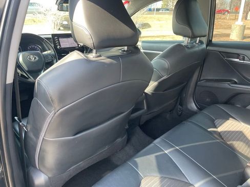 Used 2021 Toyota Camry SE image 23