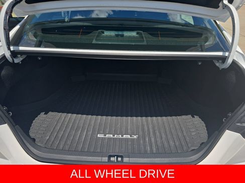 Used 2025 Toyota Camry LE AWD/4WD image 13