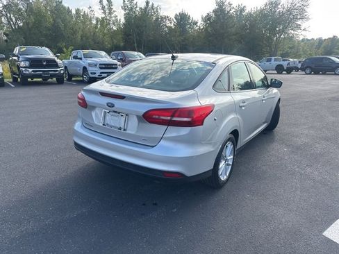 Used 2018 Ford Focus SE image 7
