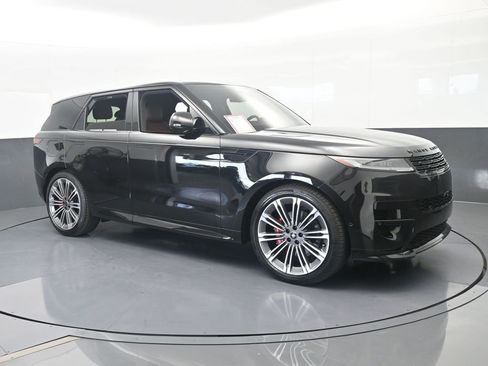 Used 2025 Land Rover Range Rover Sport Dynamic SE AWD/4WD image 8