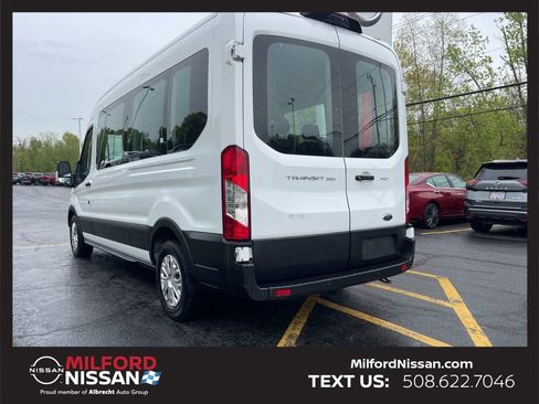 Used 2023 Ford Transit 350 XLT RWD image 3