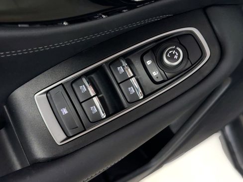 Used 2023 Subaru Outback Limited image 13