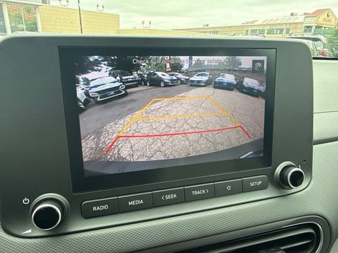 Used 2023 Hyundai Kona SEL AWD/4WD image 10