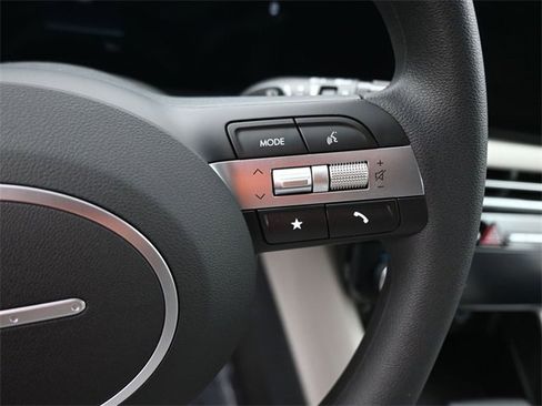 New 2026 Hyundai Tucson SEL image 18