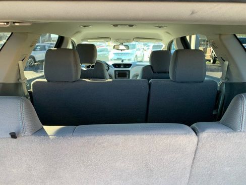 Used 2017 Chevrolet Traverse LT image 14