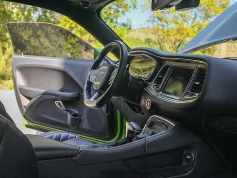 Used 2019 Dodge Challenger SRT Hellcat Redeye RWD image 38