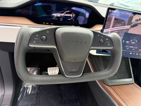 Used 2022 Tesla Model X AWD/4WD image 11