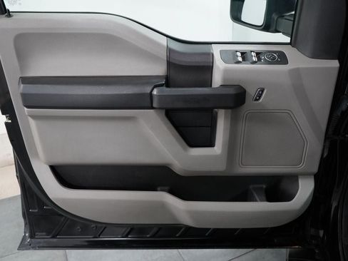 Used 2018 Ford F150 XL w/ Equipment Group 101A Mid AWD/4WD image 26