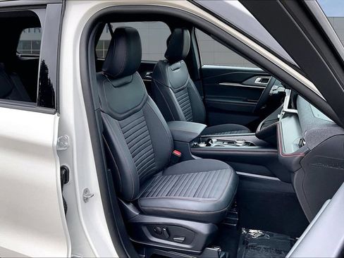 New 2026 Ford Explorer ST-Line AWD/4WD image 12