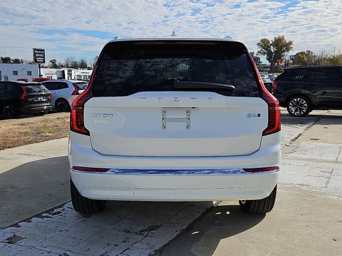 New 2026 Volvo XC90 B6 Ultra w/ Protection Package AWD/4WD image 5