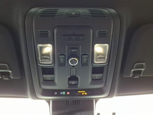 Used 2023 GMC Yukon Denali Ultimate AWD/4WD image 23