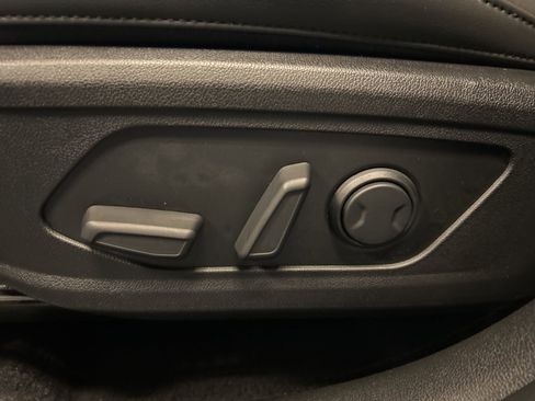 New 2026 Kia Sorento S w/ S Panoramic Sunroof Package FWD image 16