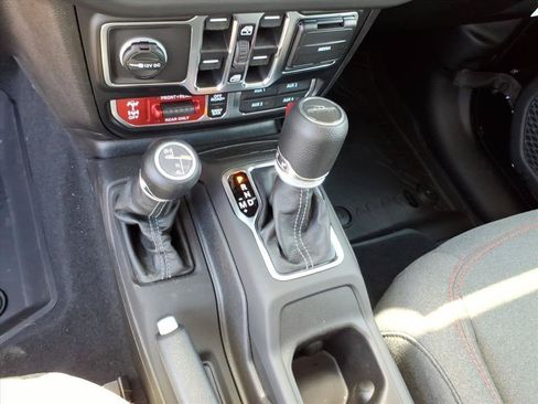 New 2026 Jeep Gladiator Rubicon w/ Safety Group AWD/4WD image 15