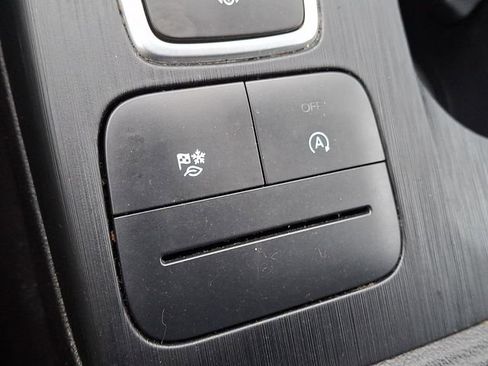 Used 2021 Ford Escape SE w/ Cold Weather Package image 26