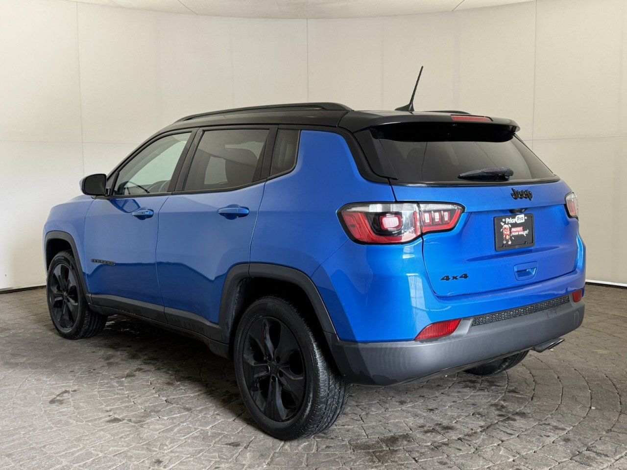 Used 2019 Jeep Compass Latitude AWD/4WD image 5