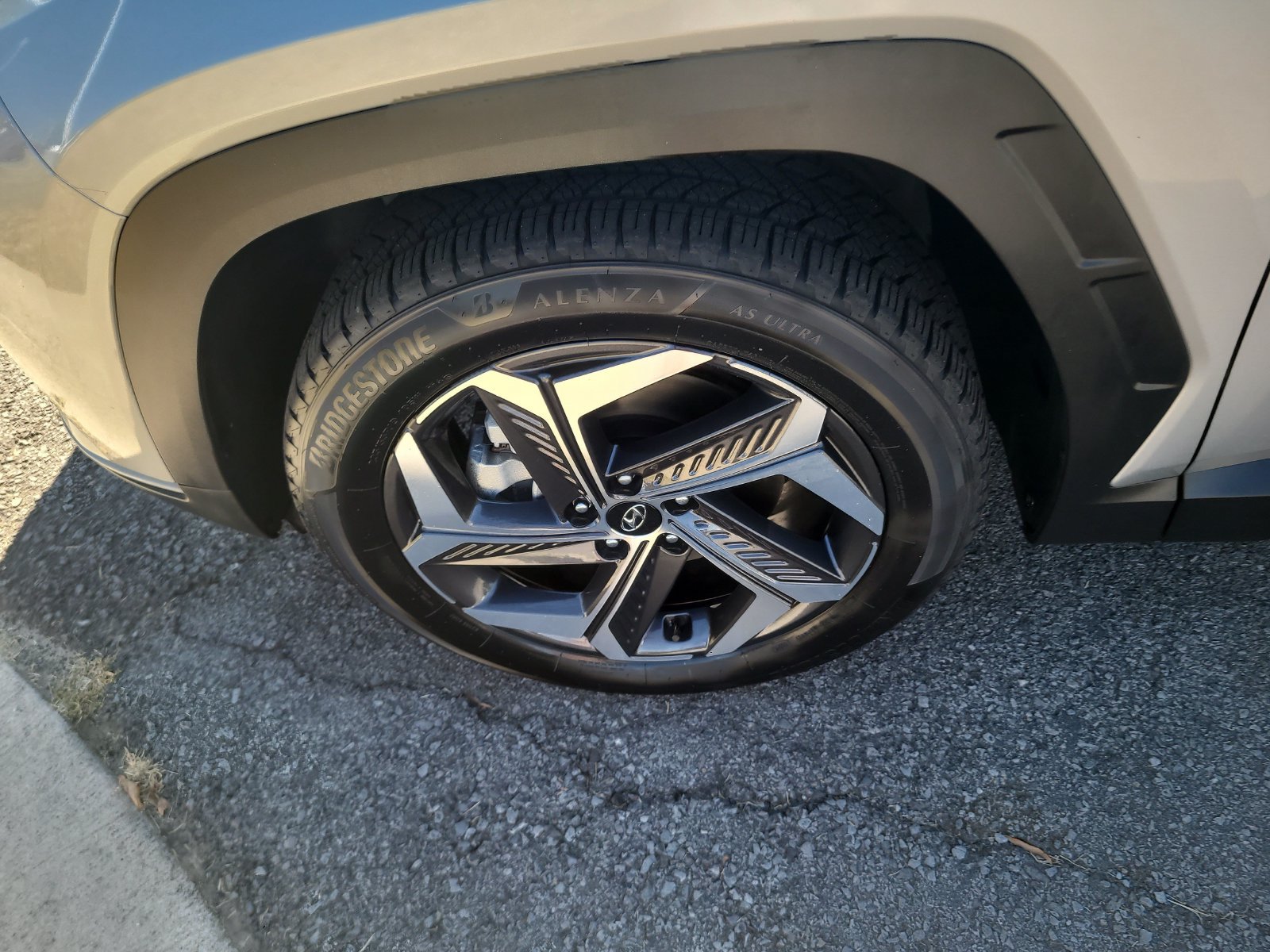Used 2022 Hyundai Tucson SEL w/ Cargo Package AWD/4WD image 9