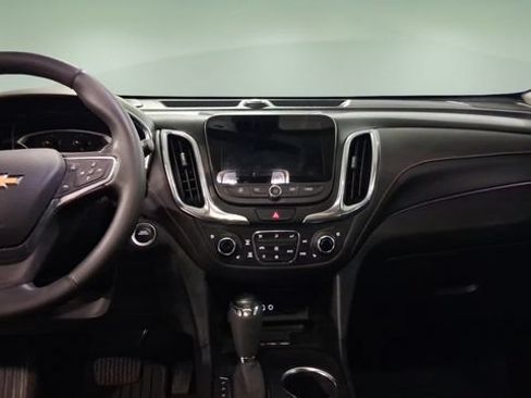 Used 2021 Chevrolet Equinox Premier FWD image 9
