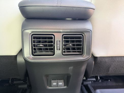 Used 2024 Toyota RAV4 Limited image 26