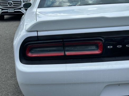 Used 2022 Dodge Challenger R/T image 11