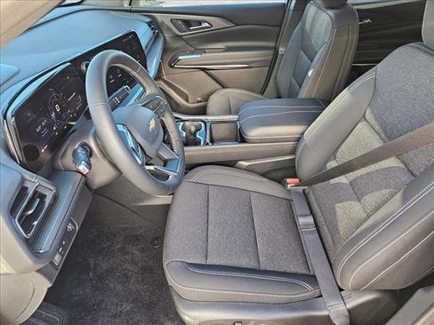 New 2026 Chevrolet Traverse LT w/ Driver Confidence Package image 4