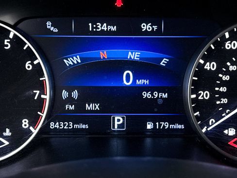 Used 2017 Nissan Murano Platinum w/ Platinum Technology Package AWD/4WD image 31