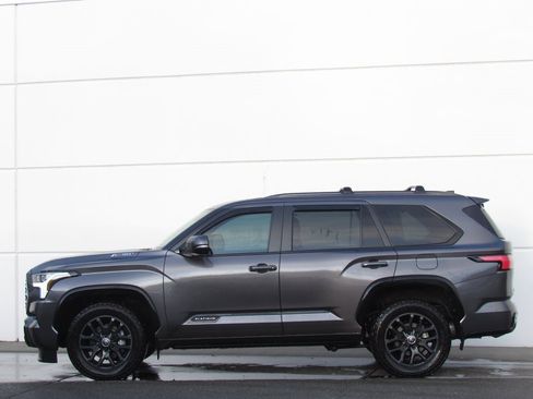 Certified 2024 Toyota Sequoia Platinum image 4