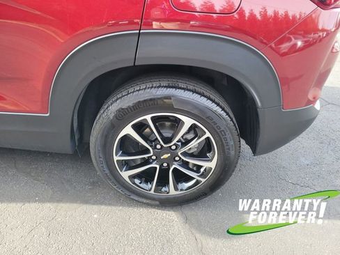 Used 2024 Chevrolet TrailBlazer LT w/ LT Cold Weather Package image 21