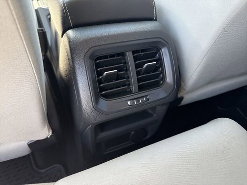 Used 2022 Volkswagen Tiguan S image 25