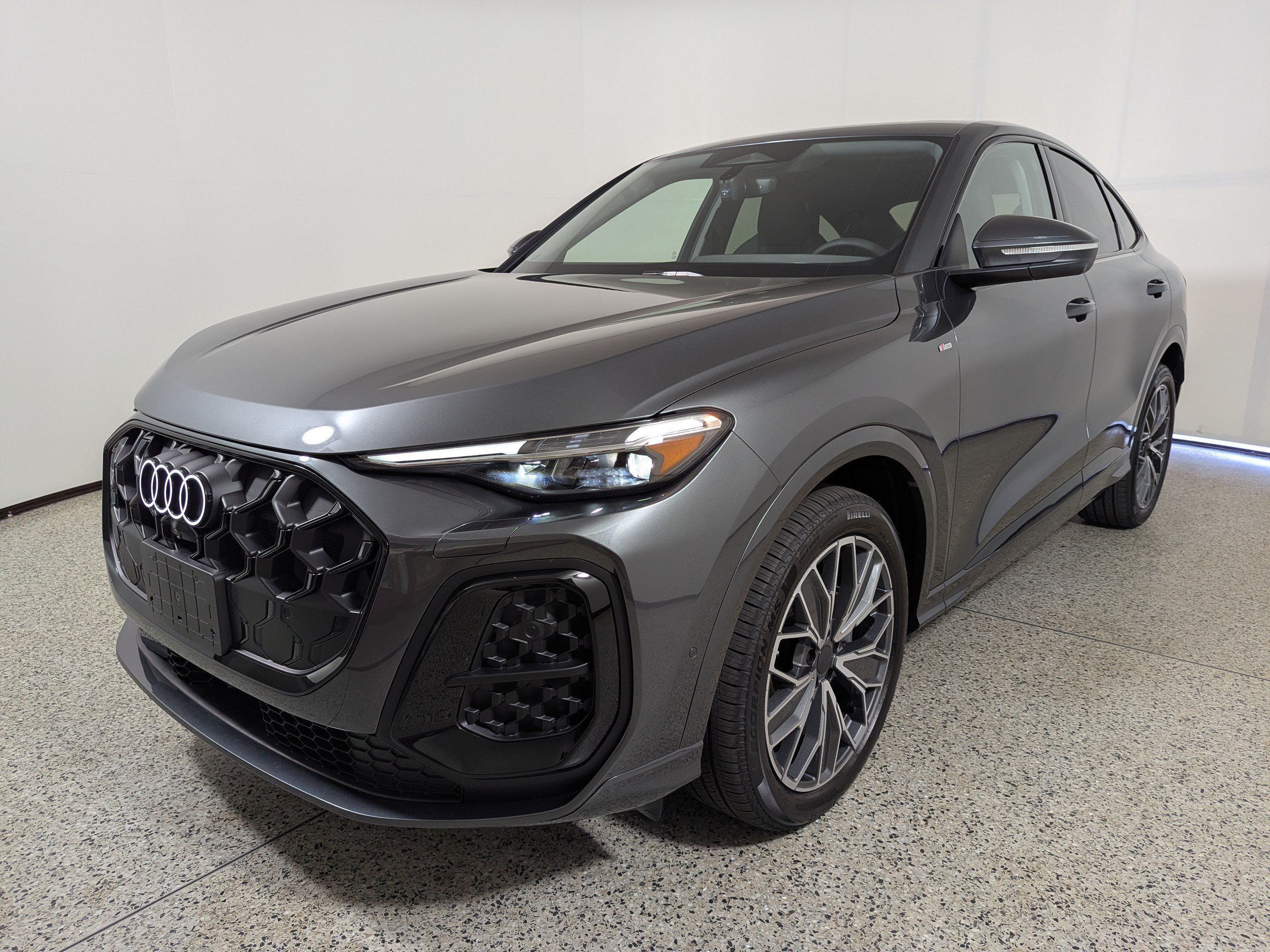 New 2026 Audi Q5 Prestige AWD/4WD image 3