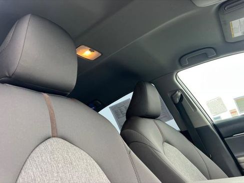 Certified 2018 Toyota Camry LE image 16