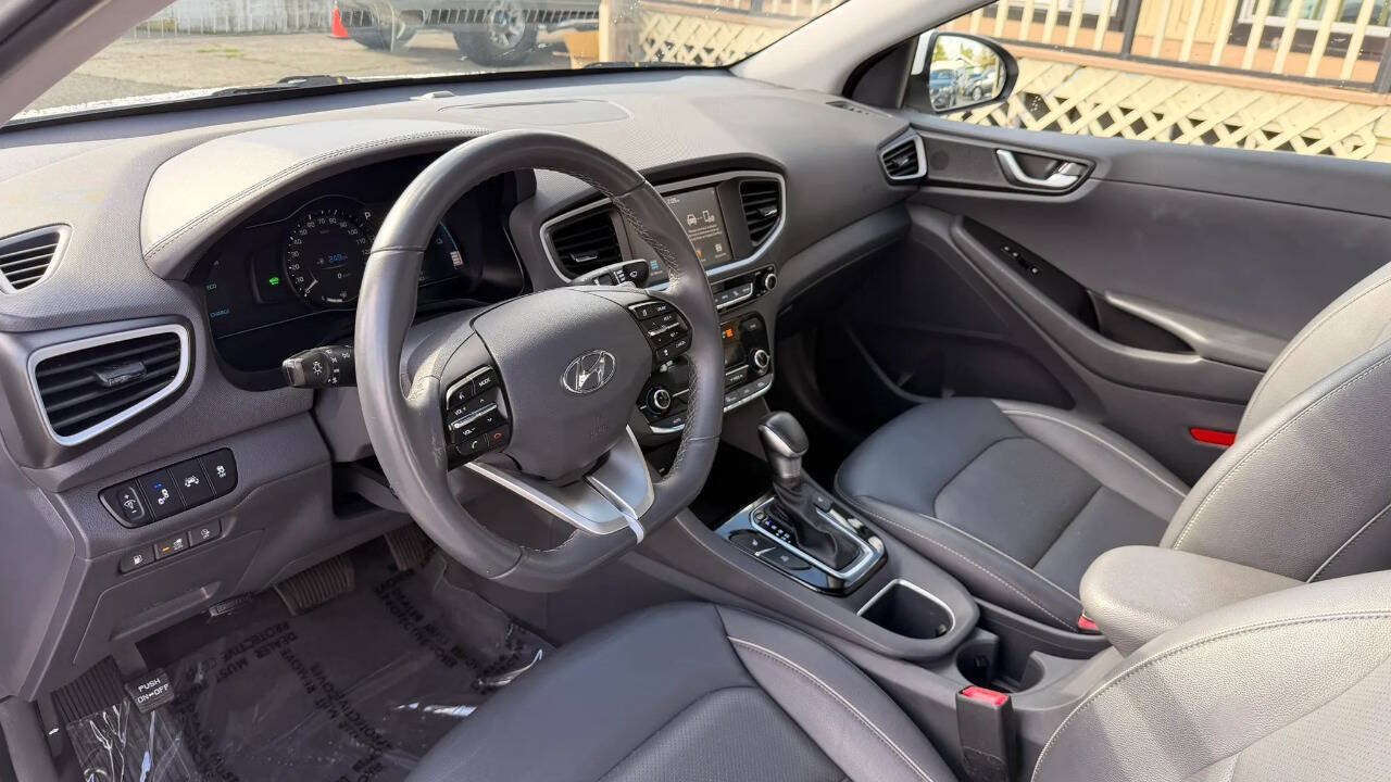 Used 2019 Hyundai Ioniq Limited FWD image 11