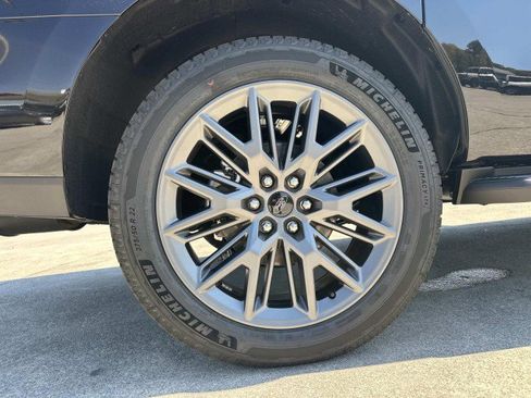 New 2026 Ford Expedition Max Platinum AWD/4WD image 17
