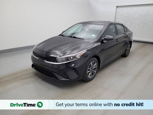 Used 2024 Kia Forte LXS w/ LXS Technology Package FWD image 1