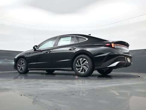 New 2026 Hyundai Sonata Blue FWD image 27
