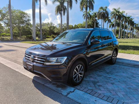 Used 2020 Volkswagen Tiguan S AWD/4WD image 3