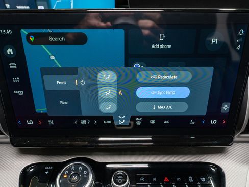 Used 2025 Ford Expedition Active image 22