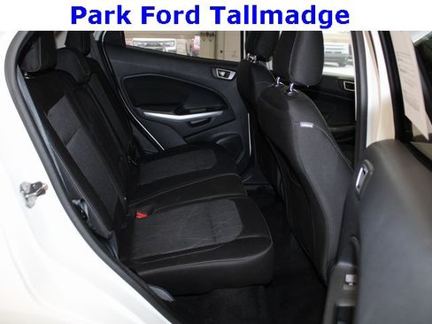 Used 2018 Ford EcoSport SE image 27