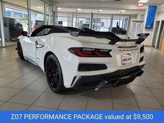 New 2027 Chevrolet Corvette Z06 w/ Z07 Performance Package RWD video 3