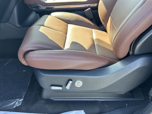 New 2026 Lincoln Navigator Reserve AWD/4WD image 23