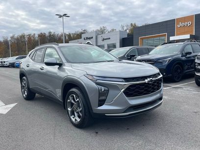Used 2025 Chevrolet Trax LT