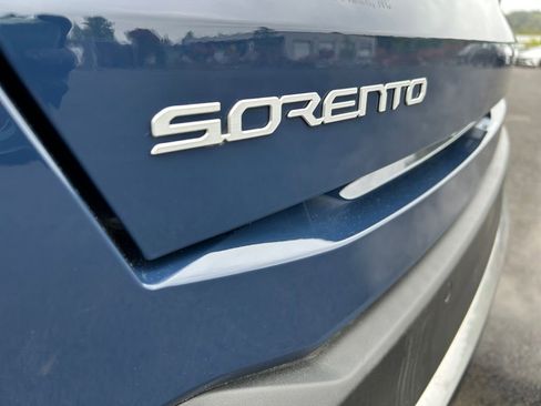 Used 2024 Kia Sorento S w/ Panoramic Sunroof Package AWD/4WD image 35