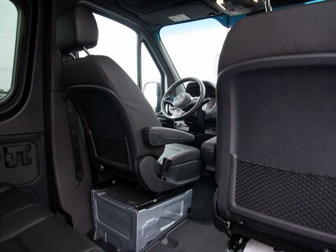 New 2025 Mercedes-Benz Sprinter 2500 image 19