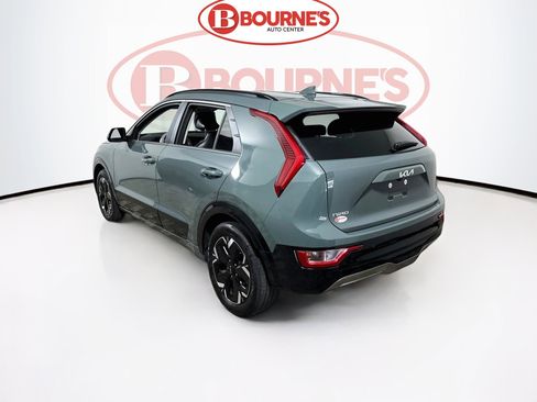 Used 2023 Kia Niro Wind w/ Wind Preserve Package FWD image 8